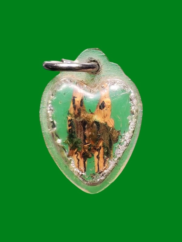 Pair of Sarika Birds Carved Wood Amulet with Chanting Marks and Wax Seal, Luang Pho Khen, Wat Tham Khao E-To, Year 2509